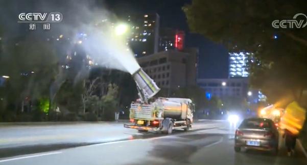 百度記事（中国青年网/CCTV新闻）より：湖北各地继续集中消杀 武汉全城一天消毒两次