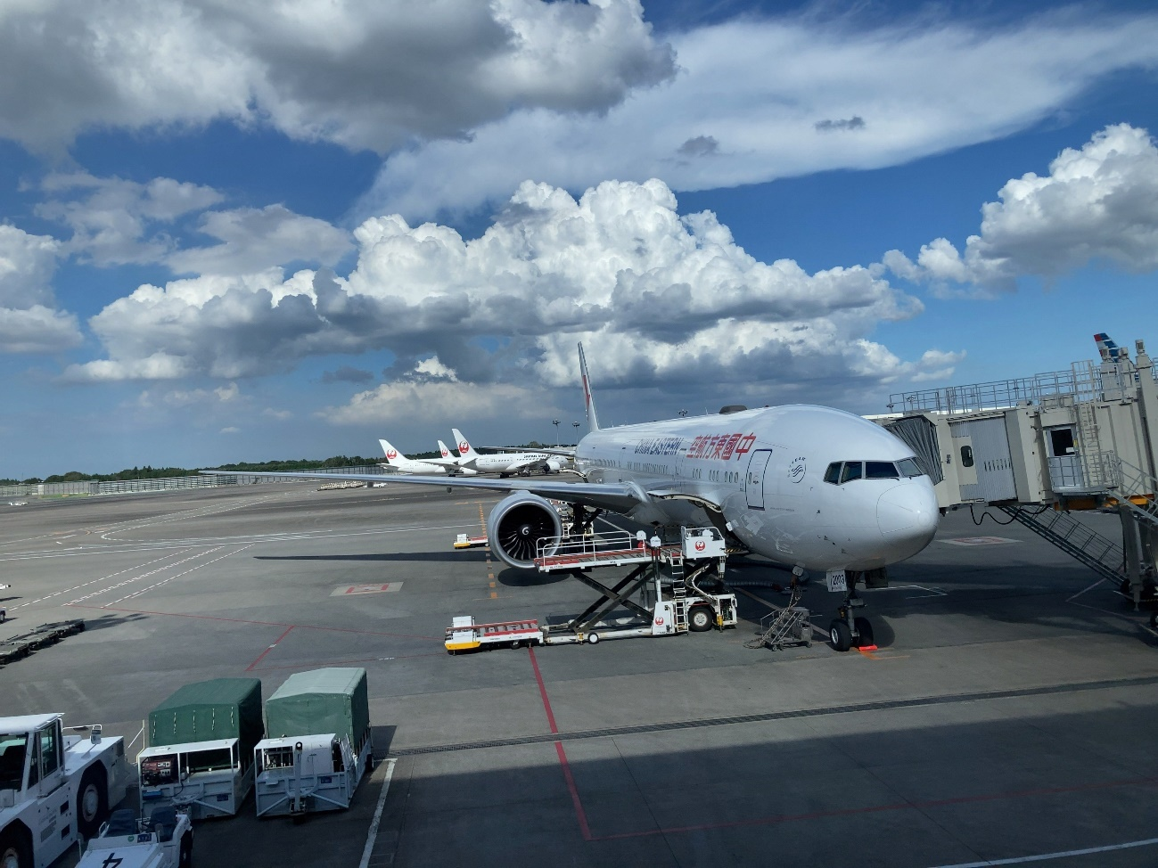 弊社スタッフが撮影した中国東方航空の飛行機