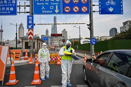 中国・上海での検問の様子